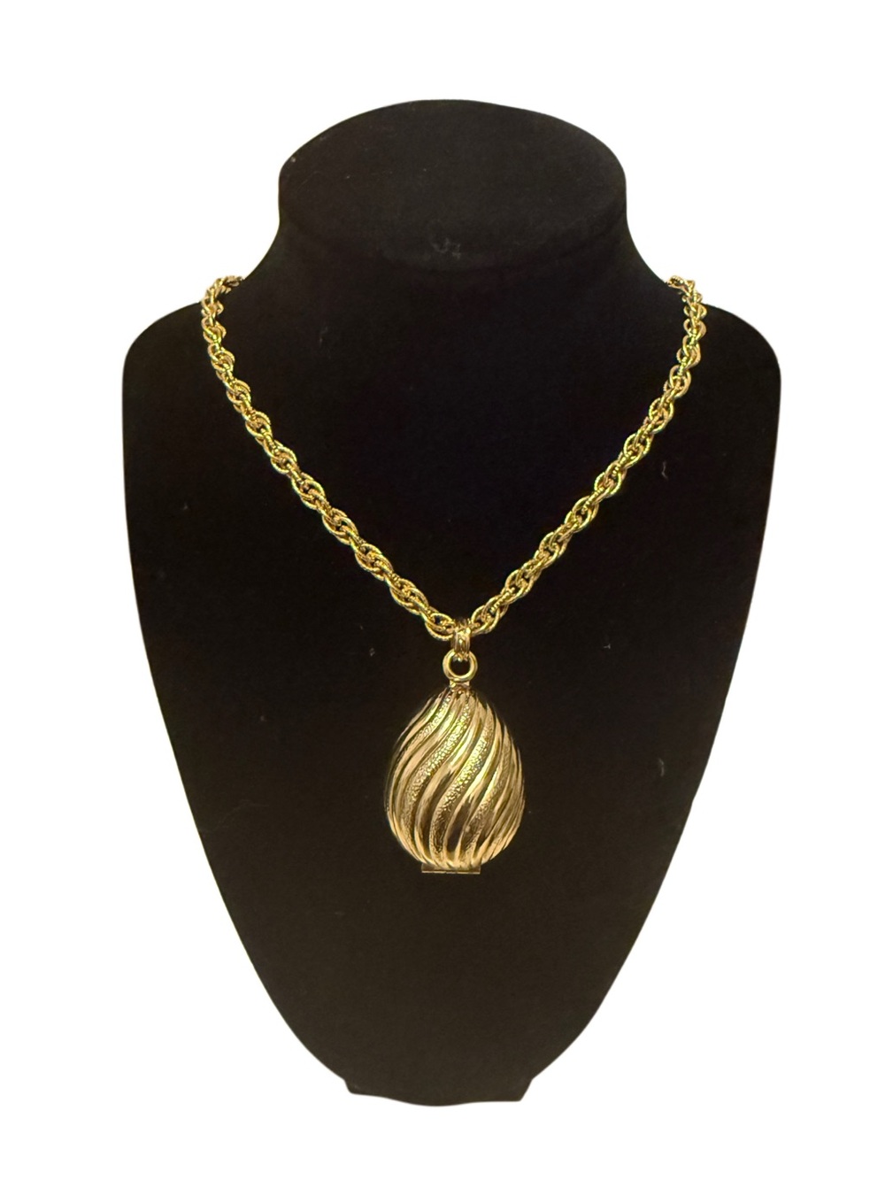 Vintage Avon 1968 "Golden Charmer" Perfume Necklace